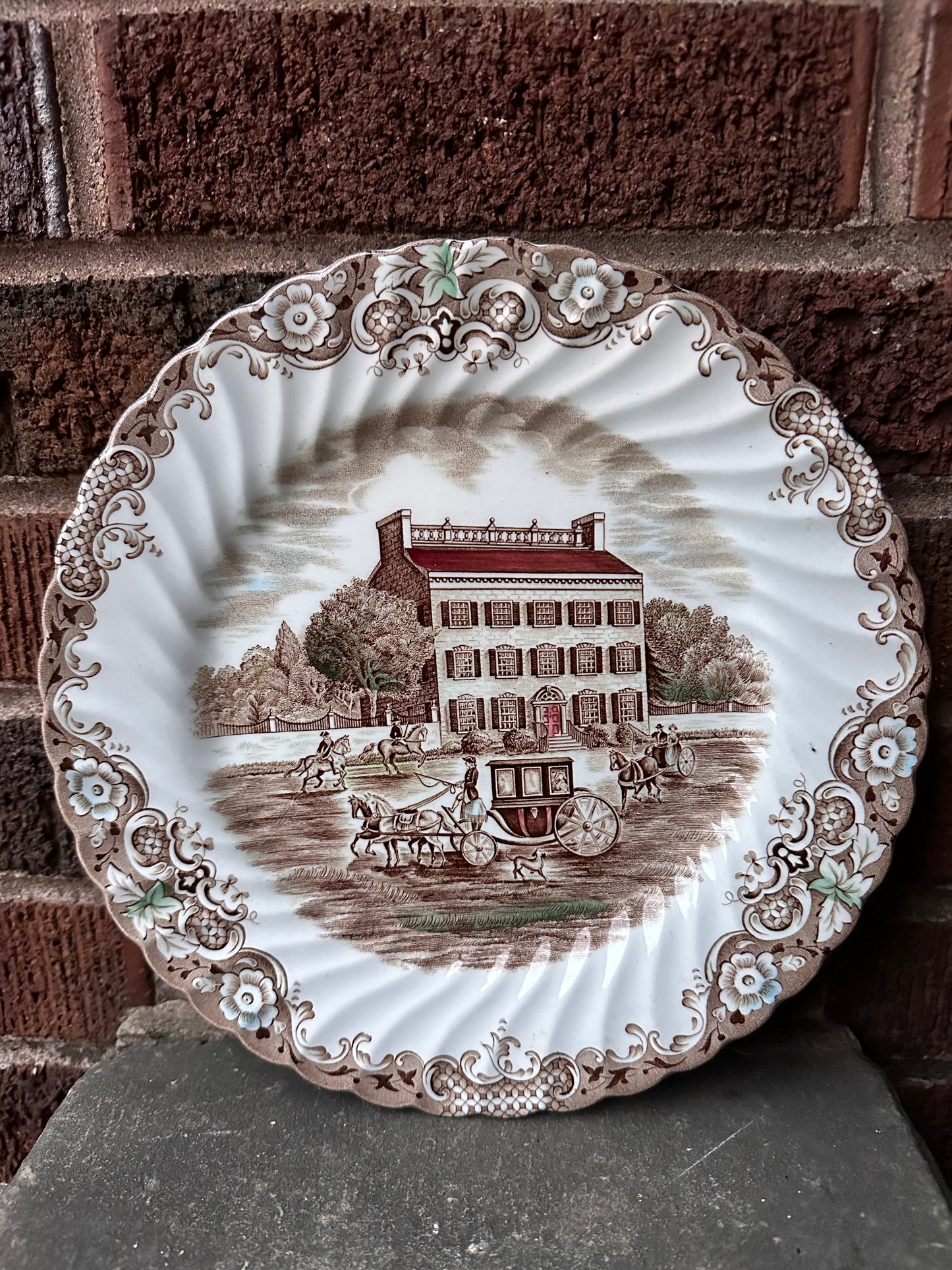 Johnson Brothers Heritage Hall Dinner Plate