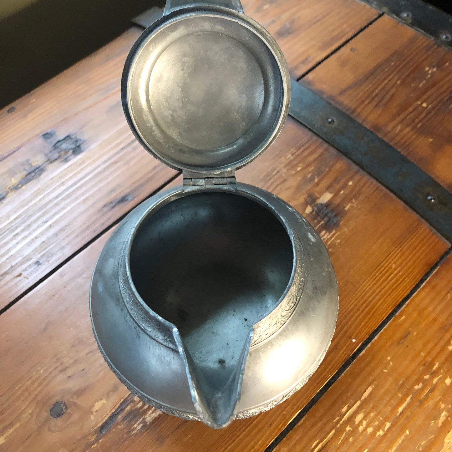 Vintage Middletown Plate Co Sugar Bowl & Creamer Set