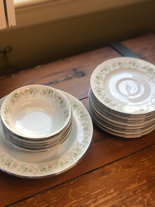 Haviland Forever Spring China - 16 pieces