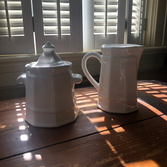 Vintage Pfaltzgraff Heritage Sugar Bowl and Creamer Set